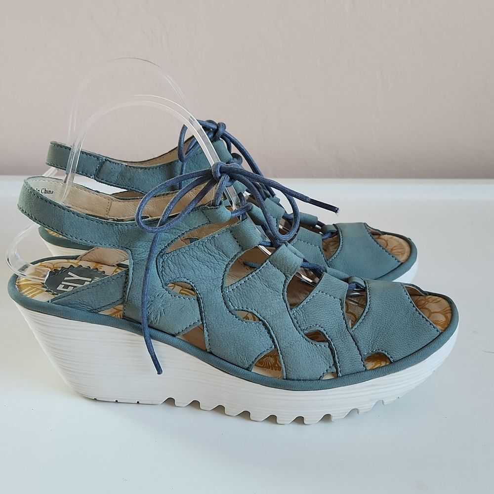 Fly London Yexa Soft Blue Nubuck Suede Lace-Up Wedge Sandal Size EU 41